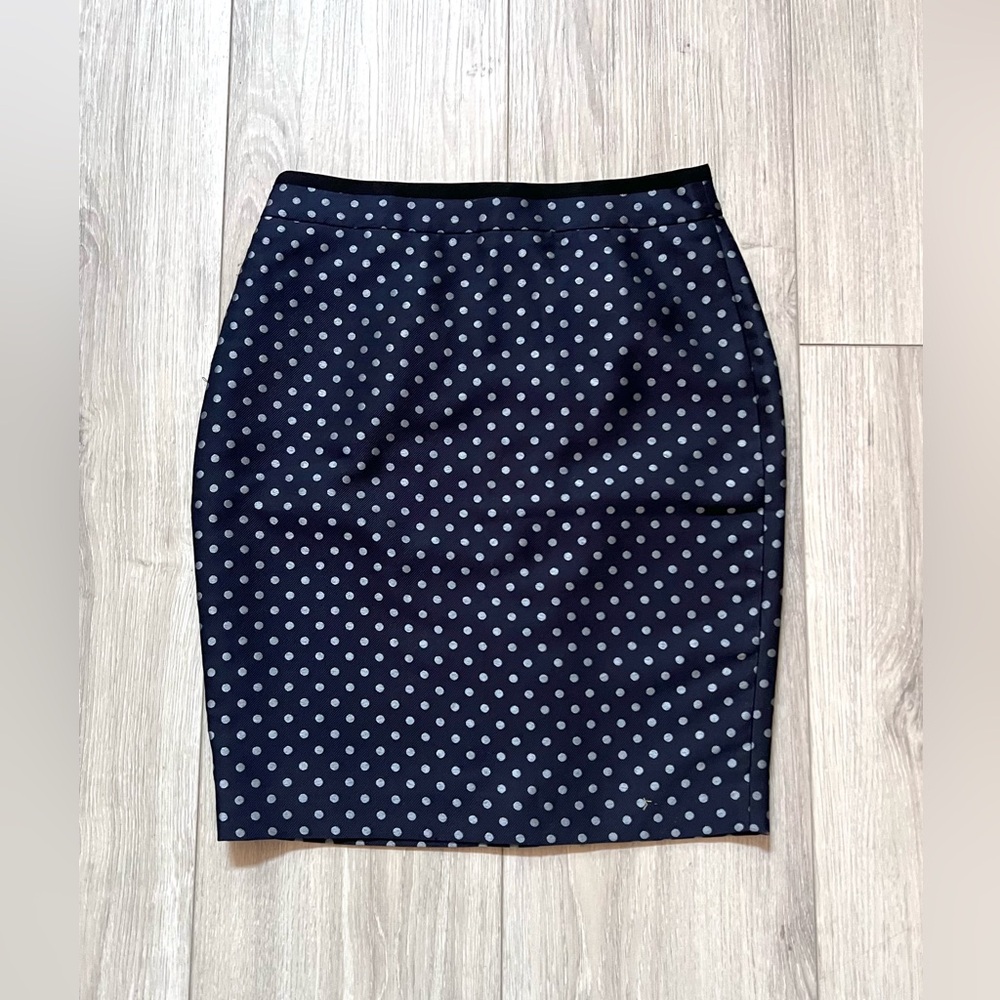 Ann Taylor pencil skirt, 2P, navy